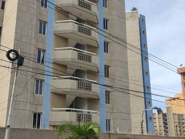 #3 - Departamento para Alquiler en La Guaira - X