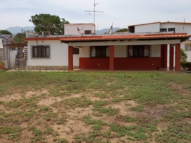 Venta en PLAYA GRANDE - La Guaira