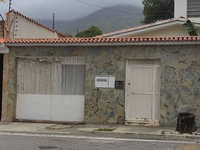 #46 - Casa para Venta en La Guaira - X