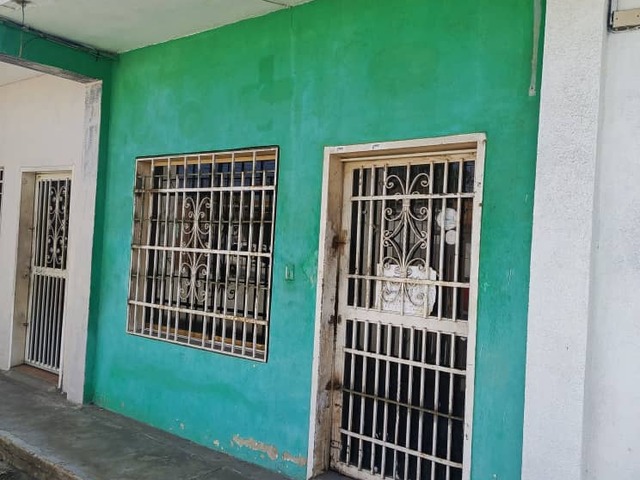 #54 - Bodega para Venta en La Guaira - X - 1